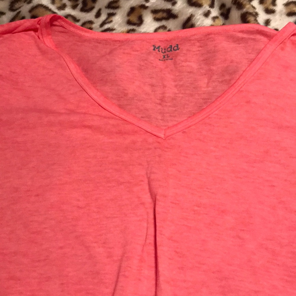 V neck tee - Picture 2 of 4
